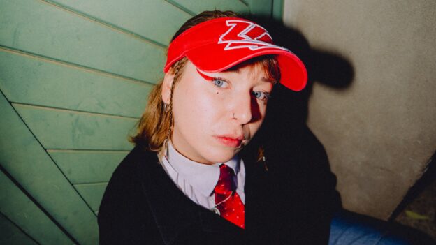 La chanteuse CJ Beth