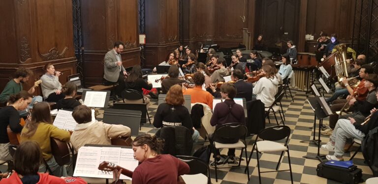 Répétition de l'orchestre et du duo